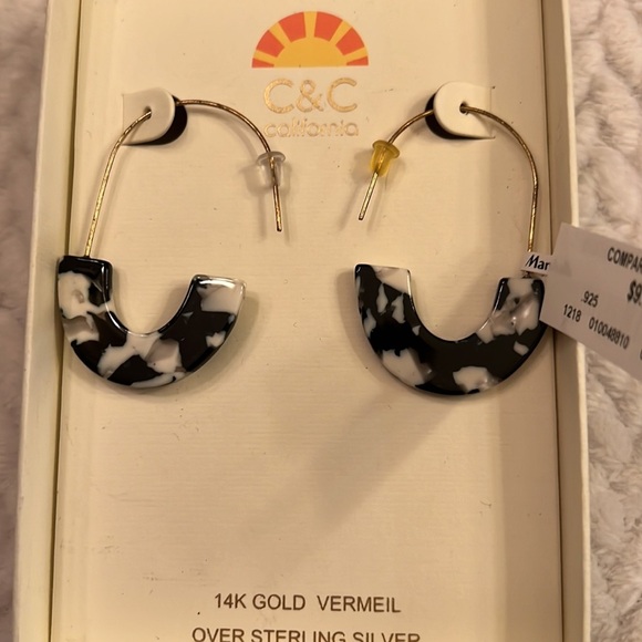 Fashion Jewelry Set Elegant Earring Set with Black and Silver Accents - Picture 3 of 6